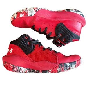 Under Armour Red Youth Basketball Sneakers (Size 2.5Y) – Lace-Up Mid Tops